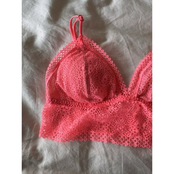 Victoria’s Secret Bralette Bra Bright Pink Lace Long Line NWT Medium - Picture 2 of 4